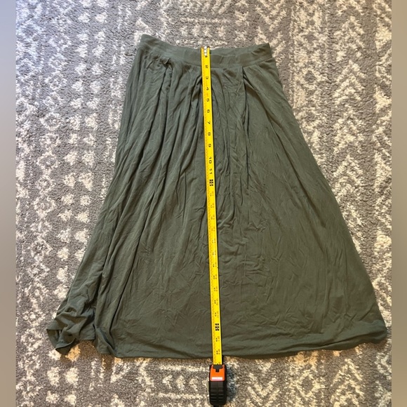 ASOS Forest Green Maxi Skirt size 6  (H110) - Picture 7 of 8